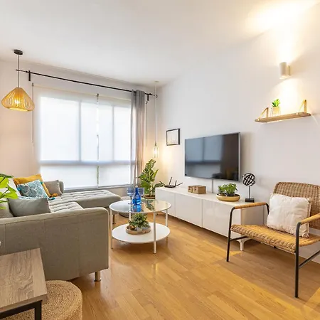 C68 Parking & Comfort - Private Terrace Apartmán *