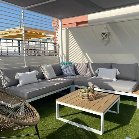 C68 Parking & Comfort - Private Terrace *