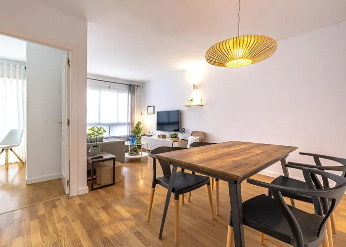 C68 Parking & Comfort - Private Terrace *